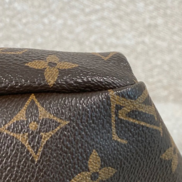 Authentic Louis Vuitton Artsy MM bag Monogram - Picture 12 of 16
